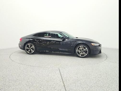 Mythos Black Metallic 2023 Audi e-tron GT Premium Plus quattro