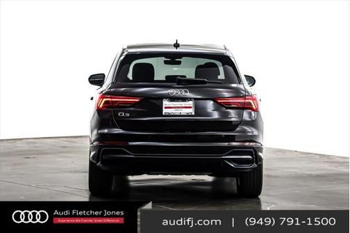 2022 Audi Q3 45 S line Premium