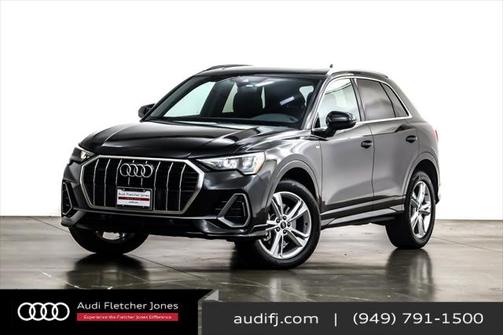 2022 Audi Q3 45 S line Premium