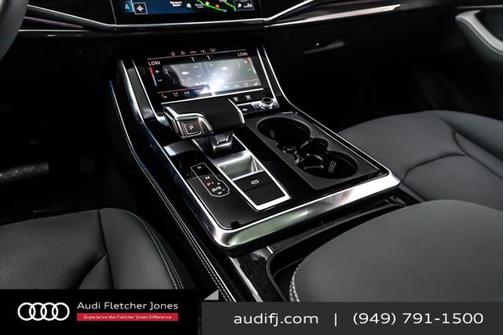 2025 Audi Q7 55 Premium Plus