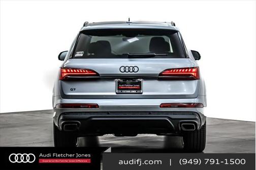 2025 Audi Q7 55 Premium Plus