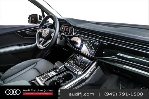2025 Audi Q7 55 Premium Plus
