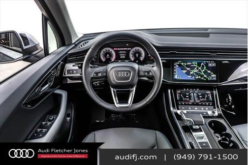 2025 Audi Q7 55 Premium Plus
