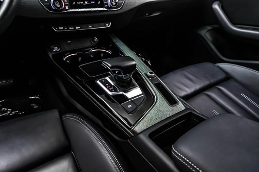2023 Audi A4 45 S line Premium