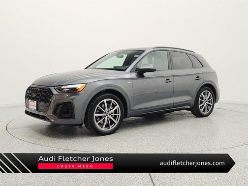 Daytona Gray Pearl Effect 2023 Audi Q5 55 S line Premium Plus