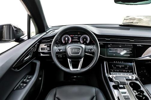 2026 Audi Q7 45 Premium Plus