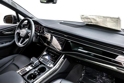 2026 Audi Q7 45 Premium Plus