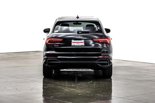2025 Audi Q3 45 S line Premium Plus