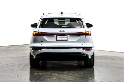 2025 Audi Q6 e-tron Premium Plus