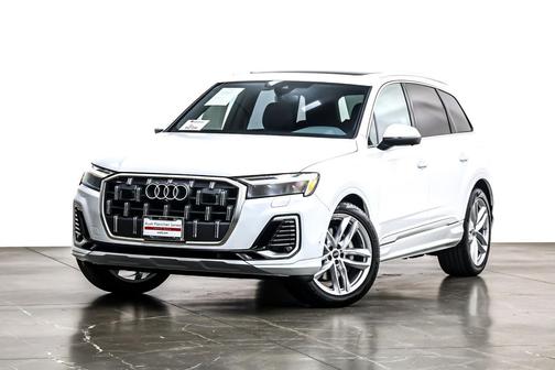 2025 Audi Q7 55 Premium Plus