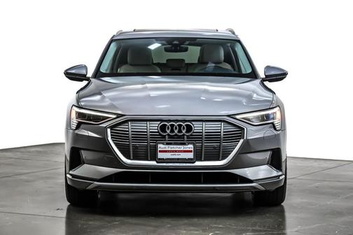 2022 Audi e-tron Premium