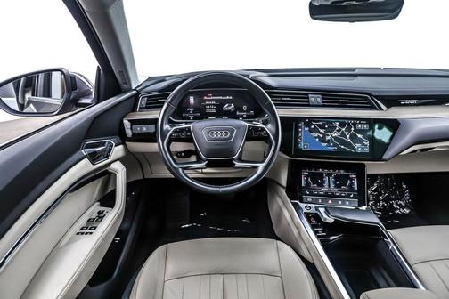 2022 Audi e-tron Premium