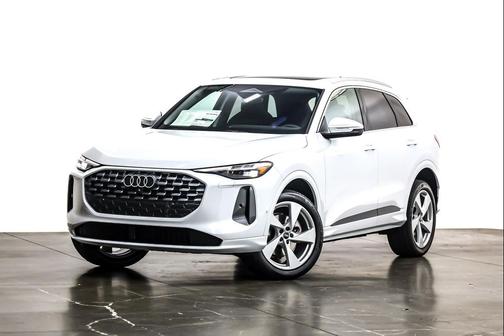 2025 Audi Q5 Premium Plus