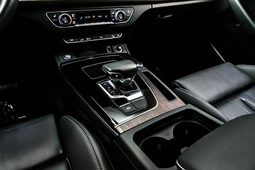 2024 Audi Q5 55 S line Premium