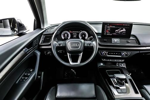 2024 Audi Q5 55 S line Premium