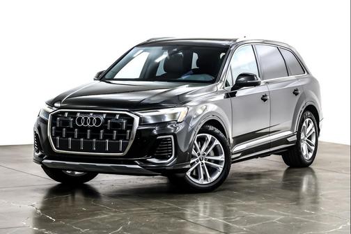 2025 Audi Q7 55 Premium Plus
