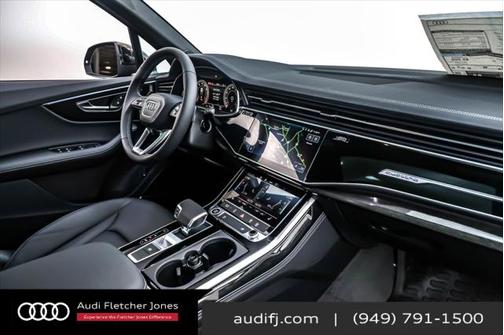 2025 Audi Q7 45 Premium Plus
