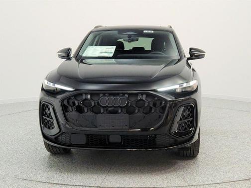 Mythos Black Metallic 2026 Audi Q5 Premium Plus TFSI quattro S tronic