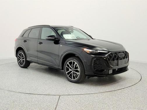 Mythos Black Metallic 2026 Audi Q5 Premium Plus TFSI quattro S tronic