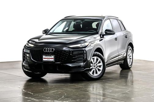 2025 Audi Q6 e-tron Premium