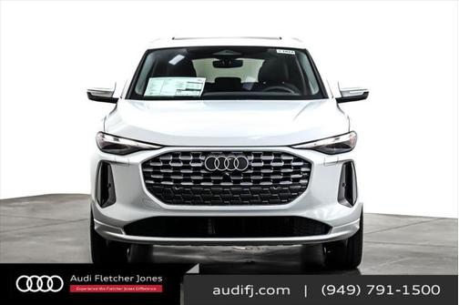 2025 Audi Q5 Premium