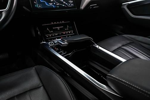 2023 Audi e-tron Premium Plus quattro