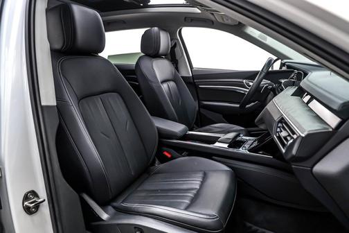 2023 Audi e-tron Premium Plus quattro