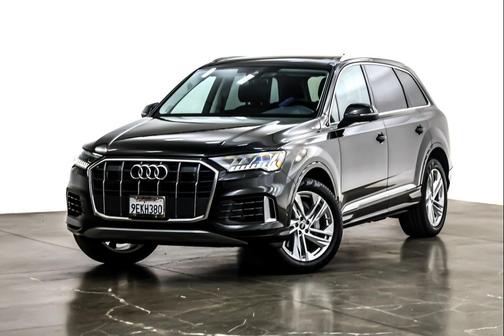 2023 Audi Q7 55 Premium Plus