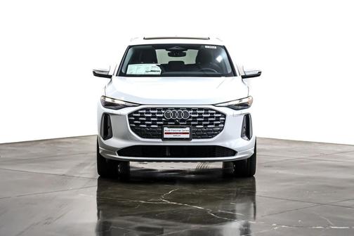 2025 Audi Q5 Premium