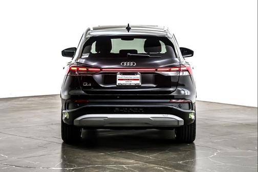2023 Audi Q4 e-tron Premium Plus 40 RWD