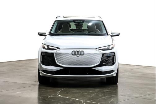 2025 Audi Q6 e-tron Premium Plus quattro