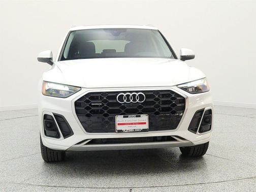 Ibis White 2022 Audi Q5 55 S line Premium Plus