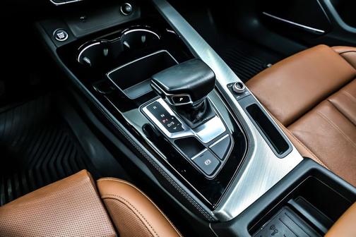 2023 Audi A4 45 S line Premium Plus