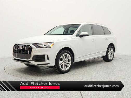 Glacier White Metallic 2023 Audi Q7 45 Premium