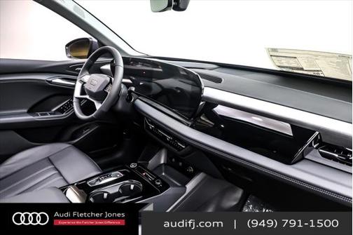 2025 Audi Q6 e-tron Premium Plus quattro