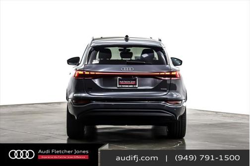 2025 Audi Q6 e-tron Premium Plus quattro
