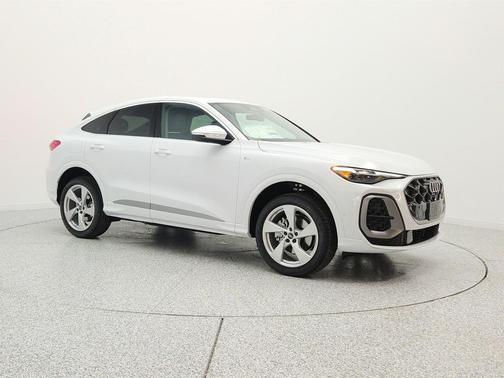 Glacier White Metallic 2026 Audi Q5 Sportback Premium Plus TFSI quattro S tronic