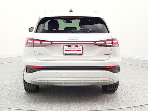 Glacier White Metallic 2024 Audi Q4 e-tron Premium Plus 55 quattro