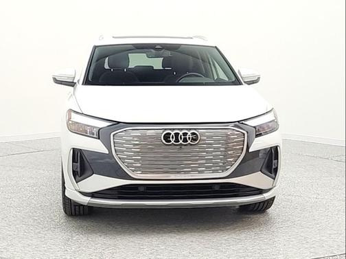 Glacier White Metallic 2024 Audi Q4 e-tron Premium Plus 55 quattro