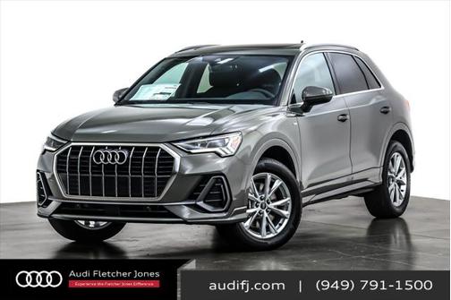2025 Audi Q3 Premium 45 TFSI S line quattro Tiptronic
