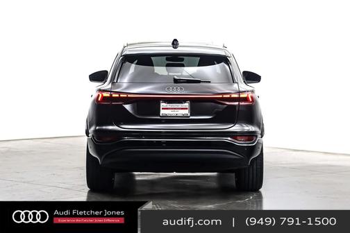 2025 Audi Q6 e-tron Premium Plus quattro