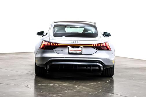 2022 Audi e-tron GT Premium Plus