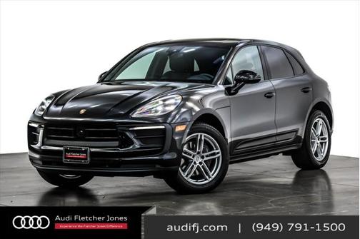 2023 Porsche Macan Base