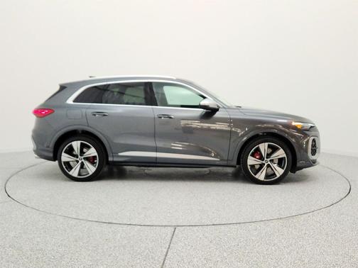 Daytona Gray Metallic 2026 Audi SQ5 3.0T Premium Plus