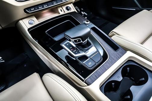 2025 Audi Q5 45 S line Premium Plus