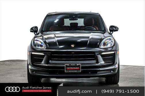 2022 Porsche Macan Base