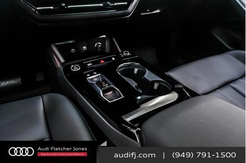 2025 Audi Q6 e-tron Premium Plus quattro