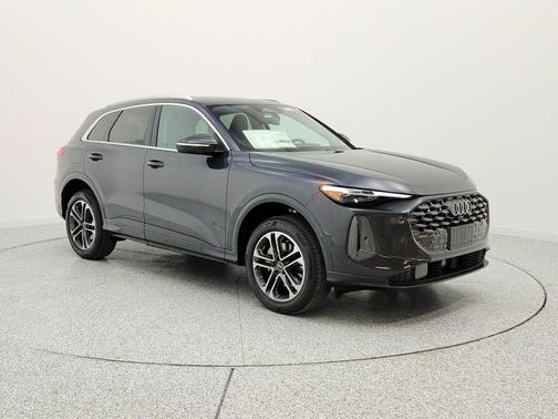 Tambora Gray Metallic 2026 Audi Q5 Premium Plus TFSI quattro S tronic