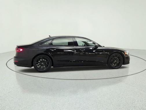 Mythos Black Metallic 2023 Audi S8
