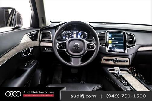 2022 Volvo XC90 Recharge Plug-In Hybrid T8 Inscription 6 Passenger